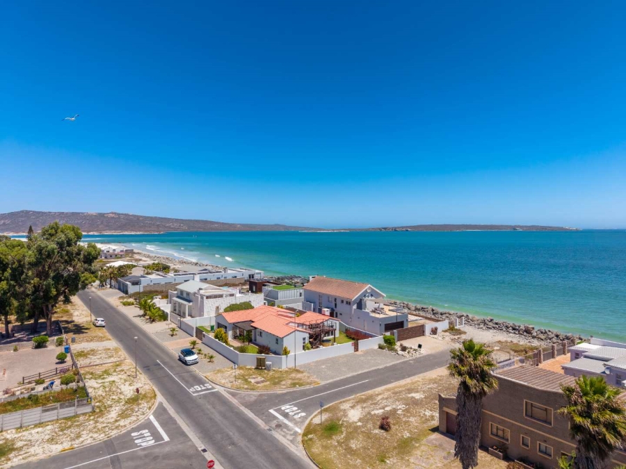 3 Bedroom Property for Sale in Middedorp Western Cape